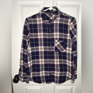Forever 21 Women’s Navy / Maroon Plaid Flannel Shirt Size M